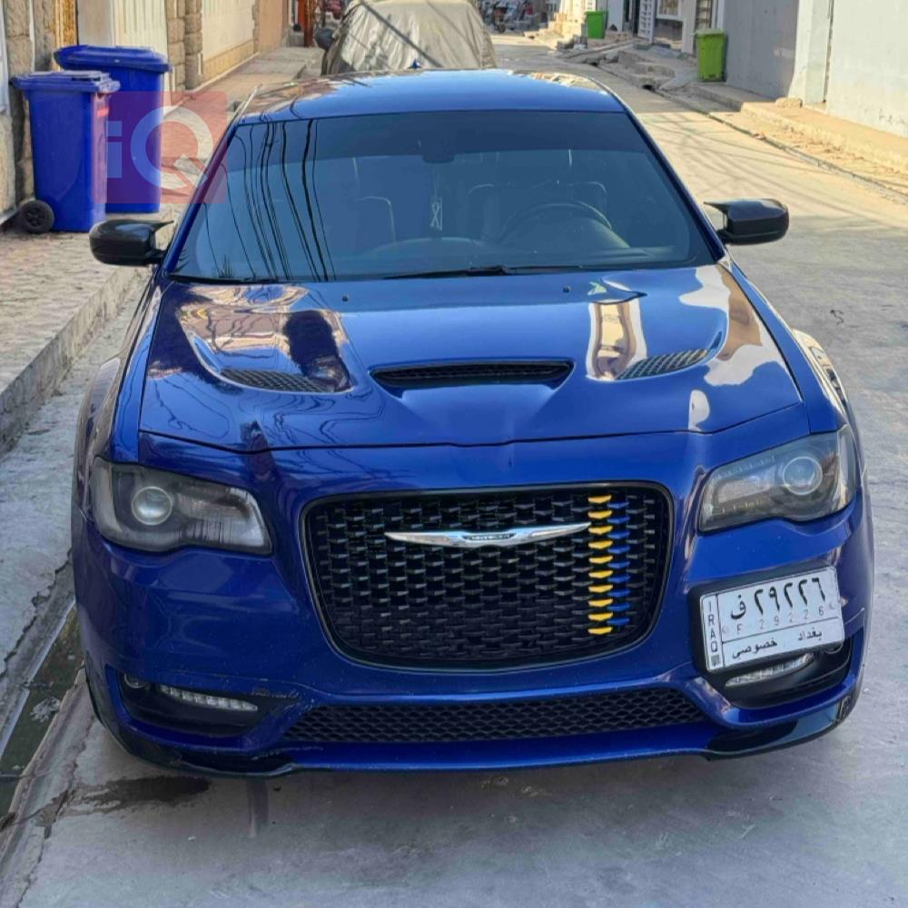 کرایسلەر 300